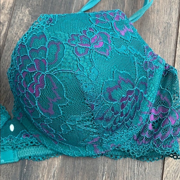 Pretty lace push up bra - Picture 5 of 8
